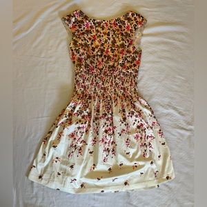 Jessica H floral dress. Size 6.